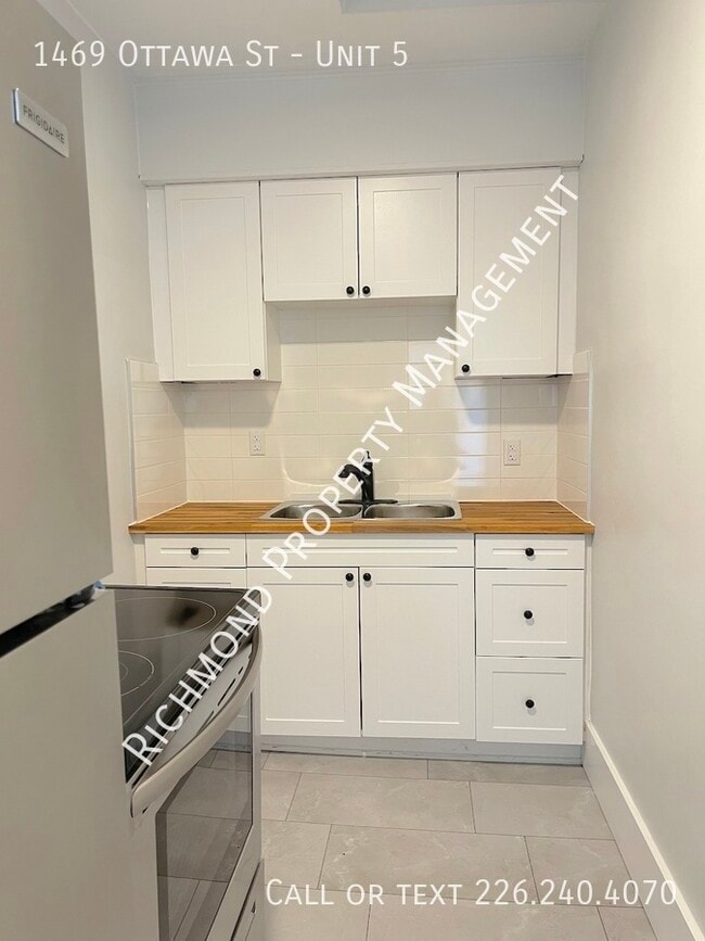 property at 1469 Ottawa St