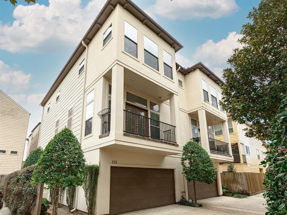 232 Detering St in Houston, TX - Building Photo