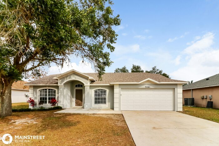 7441 Jessamine Dr in Lakeland, FL - Foto de edificio