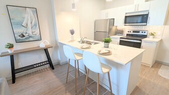 1125 Pembina Hwy in Winnipeg, MB - Building Photo