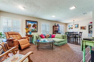 10696 Pagewood Dr in Dallas, TX - Building Photo - Building Photo