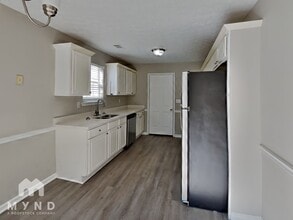 301 Lacebark Ln in Hampton, GA - Building Photo - Building Photo