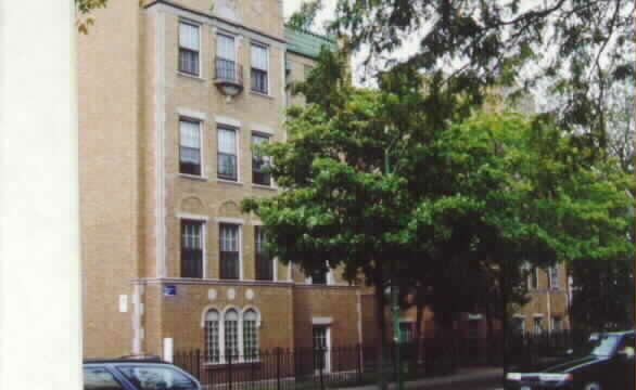 Rogers Park in Chicago, IL - Foto de edificio - Building Photo