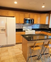 100 Nutting Rd in Westford, MA - Building Photo - Building Photo