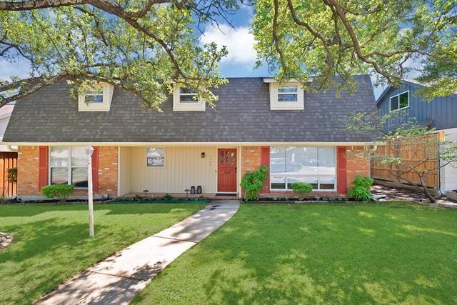 property at 1427 Stagecoach Dr