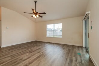 3074 Zeyno Dr in Middleburg, FL - Building Photo - Building Photo