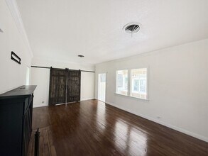 1214 Sutton Dr in San Antonio, TX - Building Photo - Building Photo