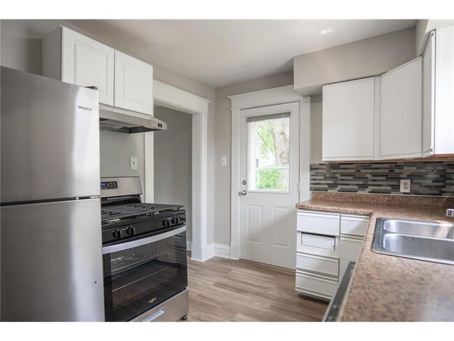 938 N Cypress St in St. Paul, MN - Building Photo - Building Photo