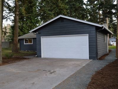 property at 1948 Island View Rd