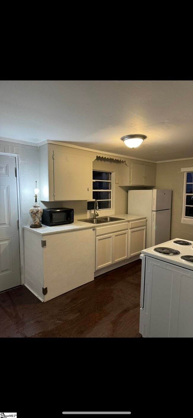 212 Short Peeler St in Gaffney, SC - Building Photo - Building Photo