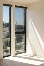 Mysa in Los Angeles, CA - Foto de edificio - Building Photo
