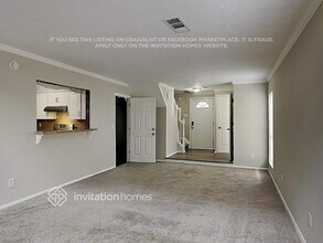 6608 E Windsor Ln in Norcross, GA - Foto de edificio - Building Photo