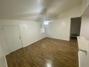 8117 Willet Trail in Austin, TX - Building Photo - Building Photo