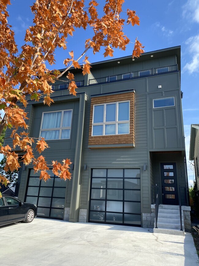 4638 Kentucky Ave in Nashville, TN - Building Photo - Building Photo