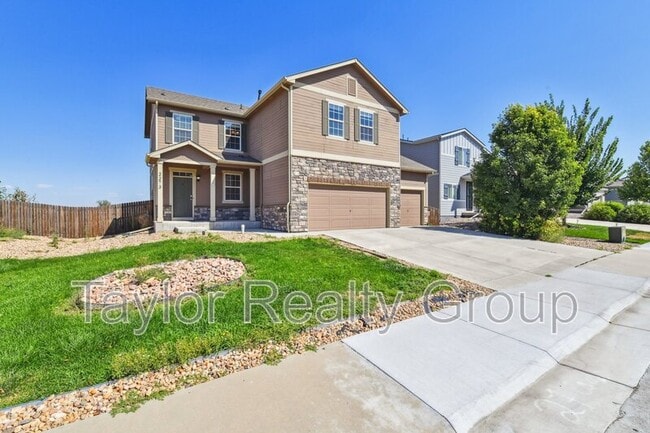 property at 2273 Saddle Back Ct
