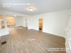 1040 Muskegon Ave NW in Grand Rapids, MI - Foto de edificio - Building Photo