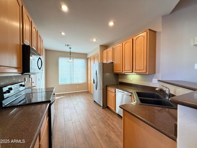 4805 E Wagoner Rd in Scottsdale, AZ - Building Photo - Building Photo