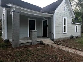 1300 W 10th St in North Little Rock, AR - Building Photo