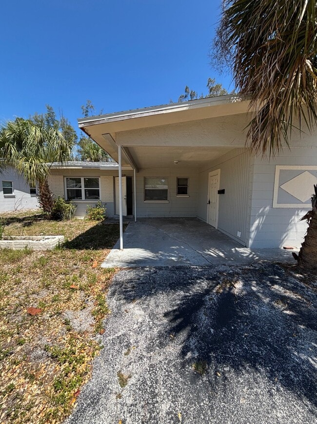 property at 172 38th Ave SE