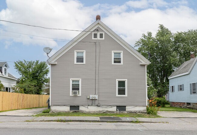 140 Sawyer St in South Portland, ME - Building Photo - Building Photo