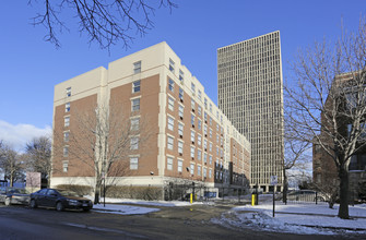 Senior Suites of South Shore in Chicago, IL - Building Photo - Building Photo