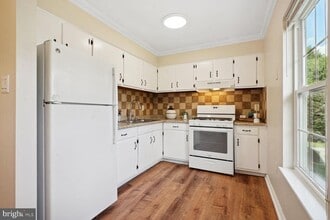 9497 Linden Leaf Ct in Fairfax, VA - Building Photo - Building Photo