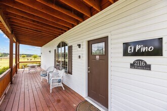 2116 Las Flores Ln in Grimesland, NC - Building Photo - Building Photo