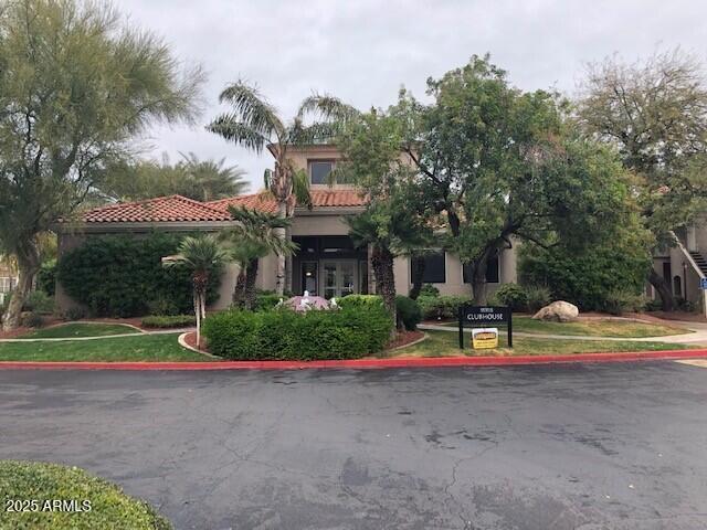 property at 3830 E Lakewood Pkwy E