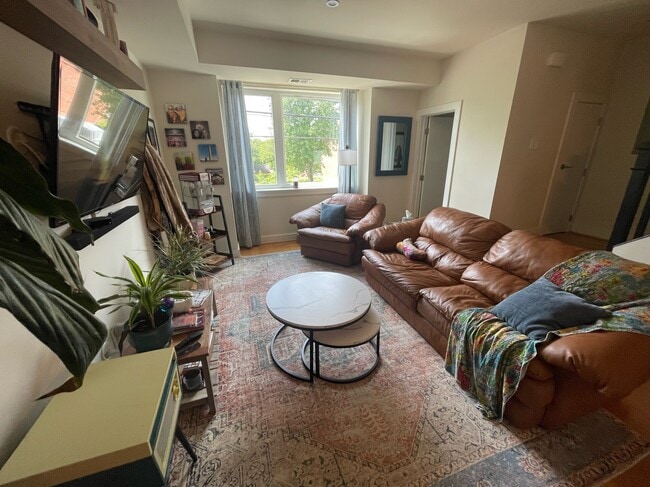 3215 12th St NE, Unit 102 in Washington, DC - Building Photo - Building Photo