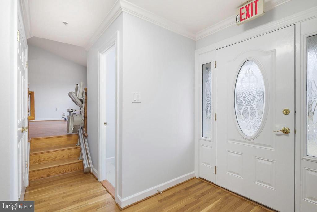 711 Lamberton Dr in Silver Spring, MD - Building Photo