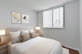 250 St George St in Toronto, ON - Building Photo - Building Photo