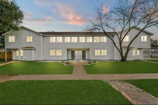 5763 Easthampton Dr in Houston, TX - Building Photo