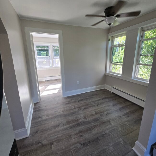 785 Warwick Tpke, Unit 3