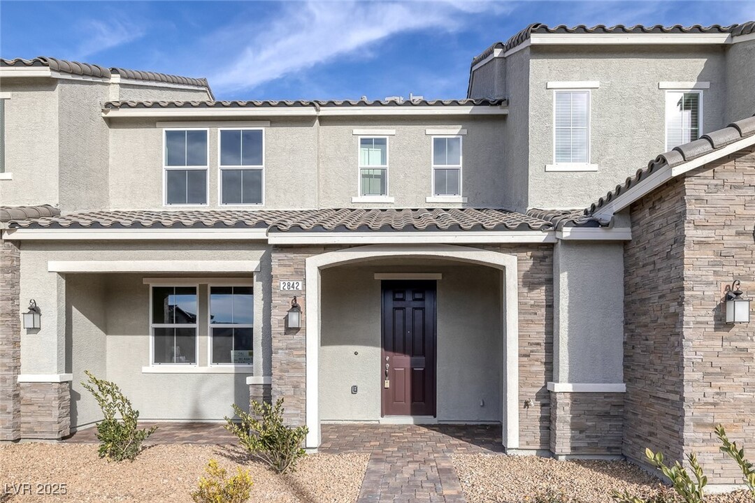 2842 Alfena Pl in Henderson, NV - Foto de edificio