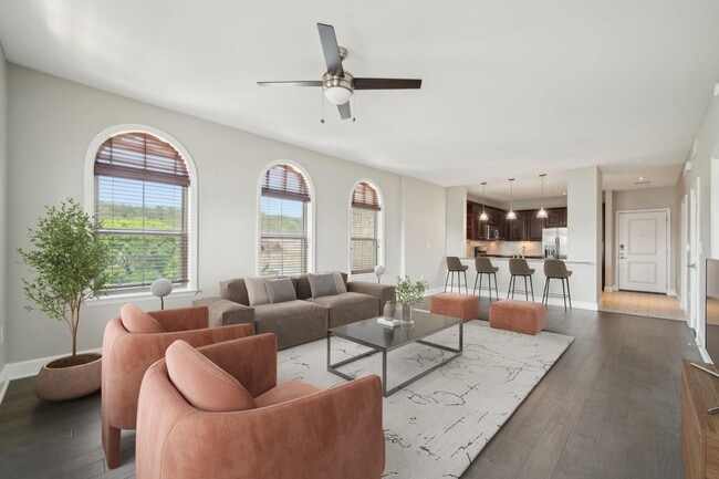 Paseo Residences at Eilan in San Antonio, TX - Foto de edificio - Building Photo