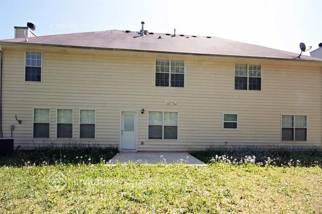6521 Carriage Ln in Stone Mountain, GA - Foto de edificio - Building Photo