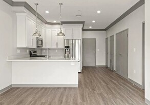 18 Preble St, Unit 5 in Boston, MA - Building Photo