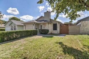 5903 Kevin Kelly Plz in Austin, TX - Building Photo