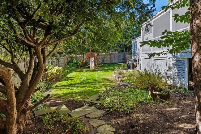 property at 31 State St