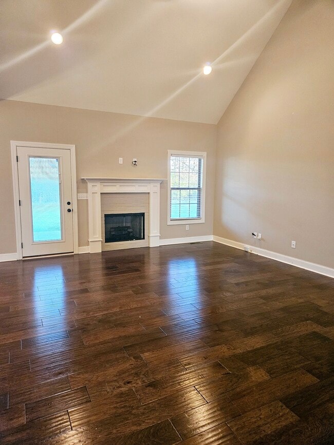 433 Adalynn Cir in Bowling Green, KY - Building Photo - Building Photo