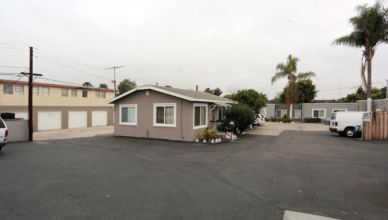 2641 Highland Ave in National City, CA - Building Photo