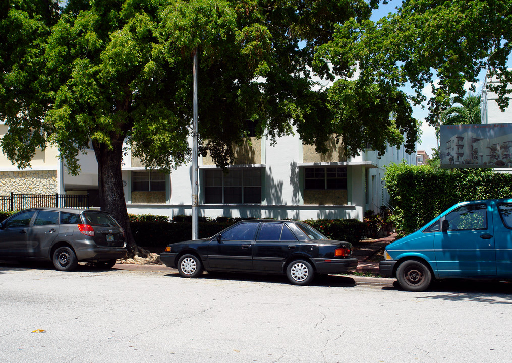 Jefferson Parkview Apartments in Miami Beach, FL - Foto de edificio