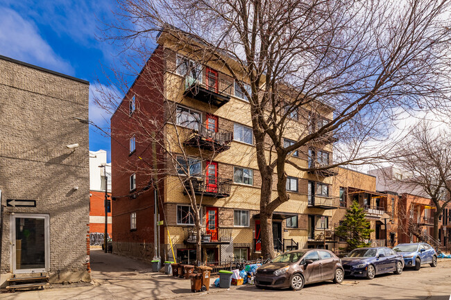 5385 10E Av in Montréal, QC - Building Photo - Primary Photo