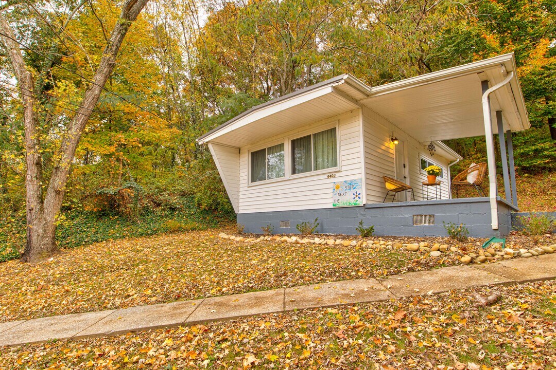 4403 Strawberry Plains Pike in Knoxville, TN - Building Photo