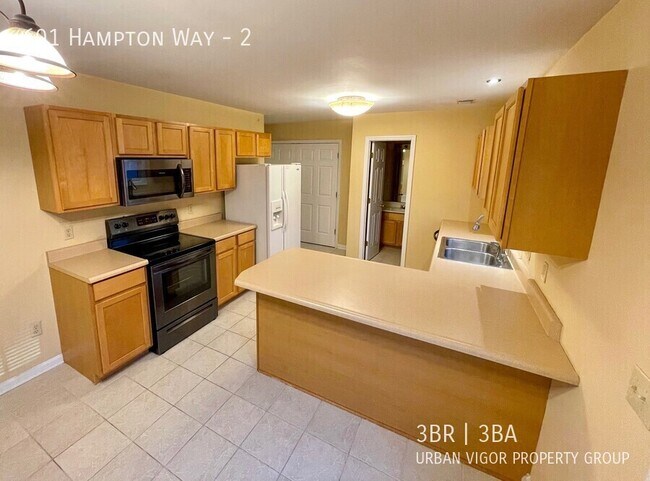 601 Hampton Way in Richmond, KY - Foto de edificio - Building Photo