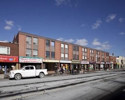2680-2696 Danforth Ave in Toronto, ON - Building Photo
