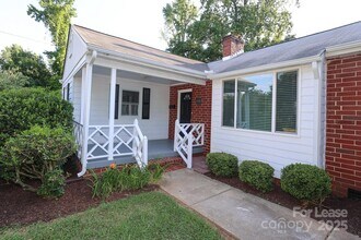 5310 Buckingham Dr in Charlotte, NC - Building Photo - Building Photo