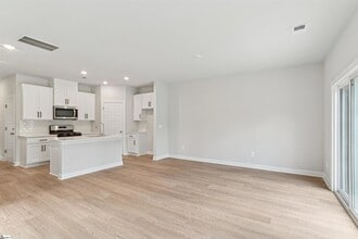 7 Gramercy Wds Ln in Fountain Inn, SC - Building Photo - Building Photo