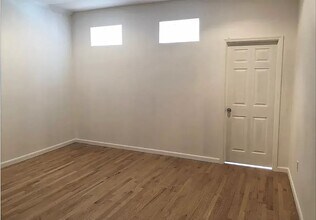 31 Prince St in New York, NY - Building Photo - Building Photo