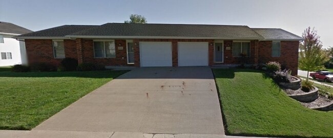 property at 2322 Sunnyslope Dr